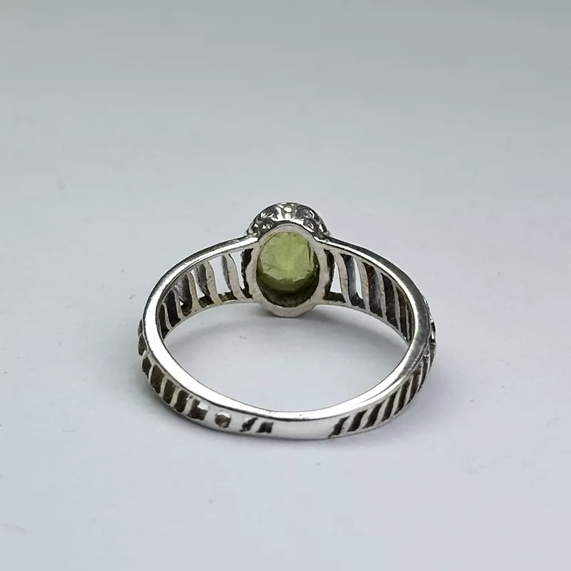 Peridot(zebercet) Taşından Gümüş Yüzük