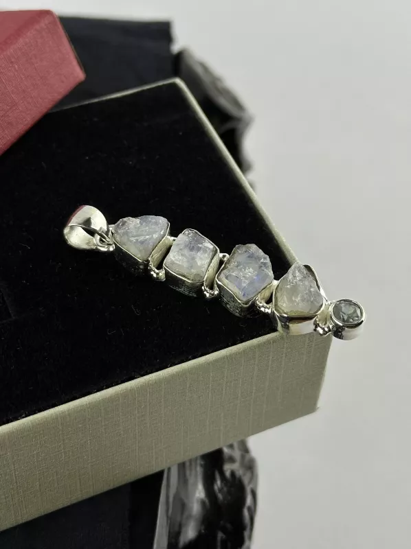 Aytaşı ve Topaz Gümüş Kolye Ucu