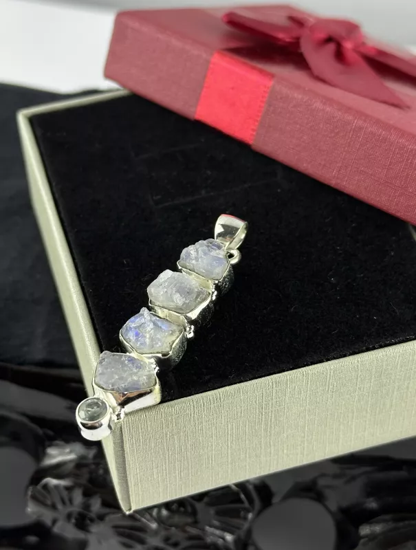 Aytaşı ve Topaz Gümüş Kolye Ucu