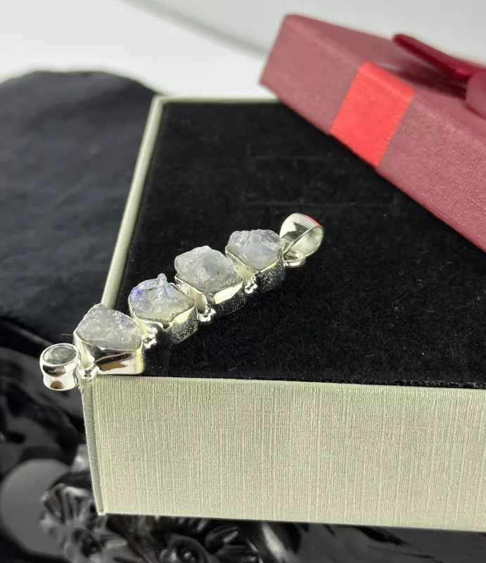 Aytaşı ve Topaz Gümüş Kolye Ucu