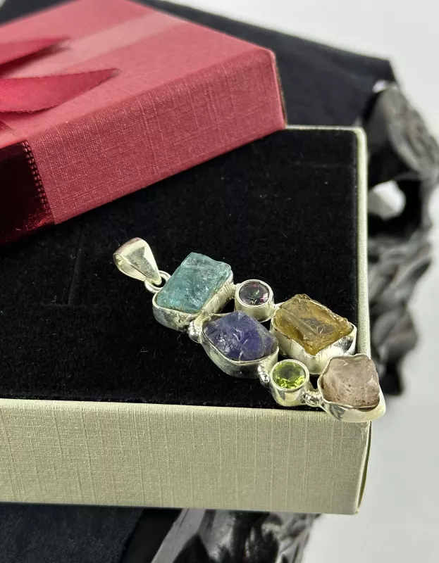 Morganit, Sitrin, Tanzanit, Topaz, Zebercet ve Mistik Topaz Gümüş Kolye Ucu