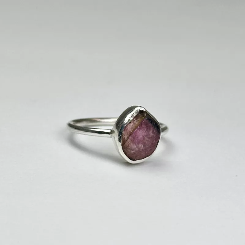 Pembe Turmalin Taşından Gümüş Yüzük