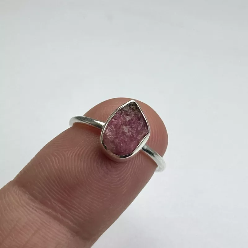 Pembe Turmalinden Gümüş Yüzük