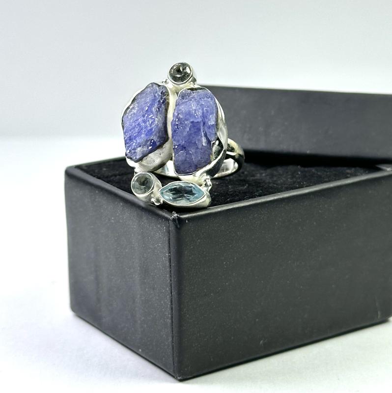 Tanzanit ve Topaz Taşlı Gümüş Yüzük