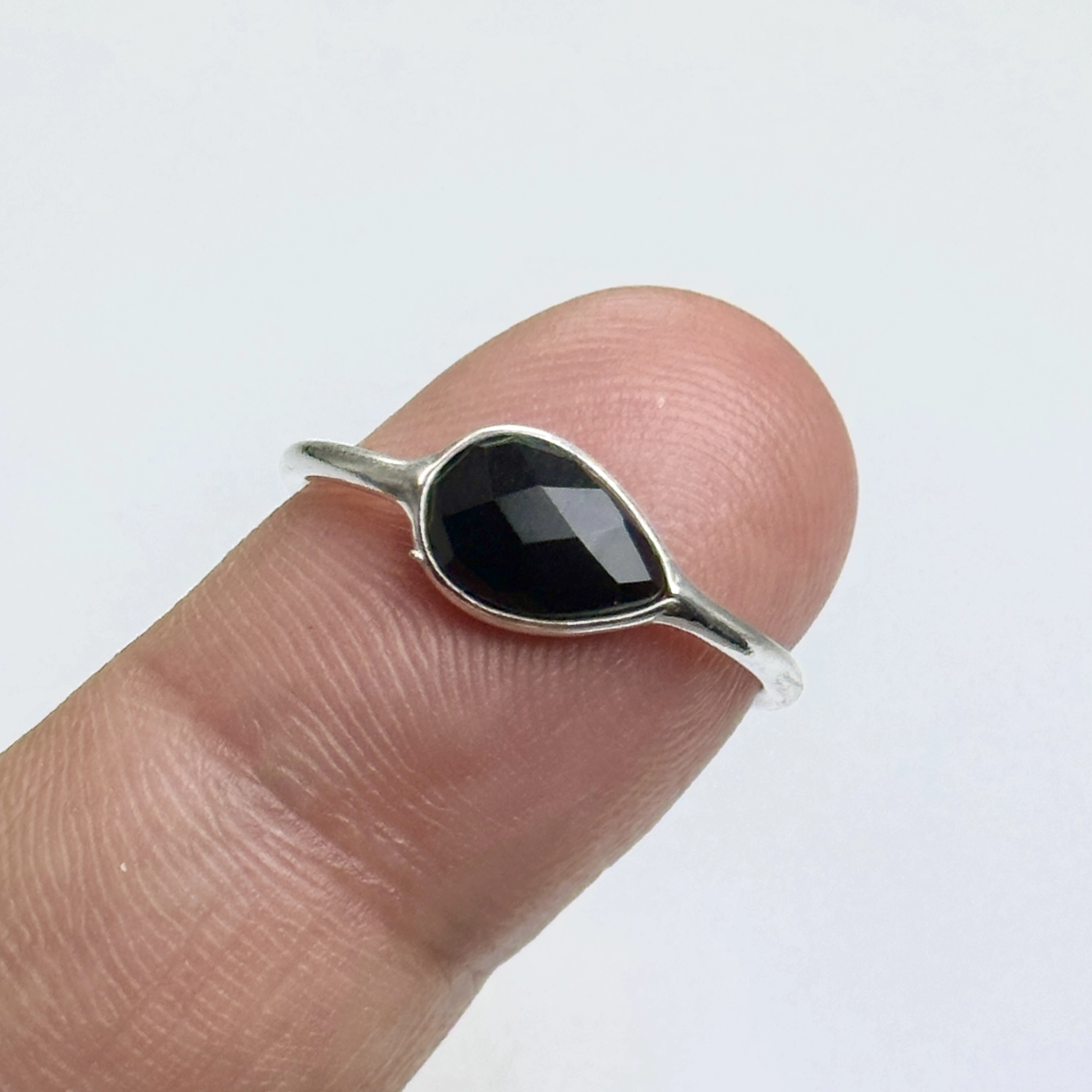 Obsidyen Taşından Gümüş Yüzük