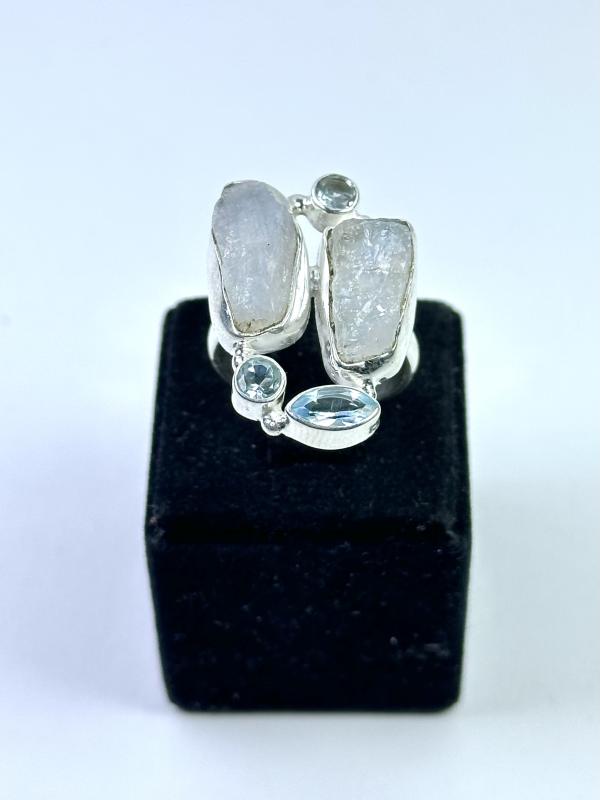 Topaz ve Aytaşlı Gümüş Yüzük