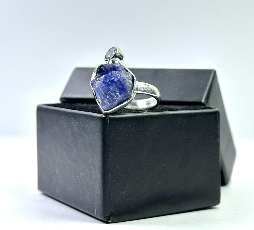 Tanzanit ve Topaz Taşlı Gümüş Yüzük