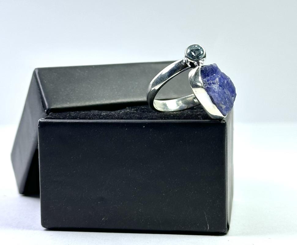 Tanzanit ve Topaz Taşlı Gümüş Yüzük