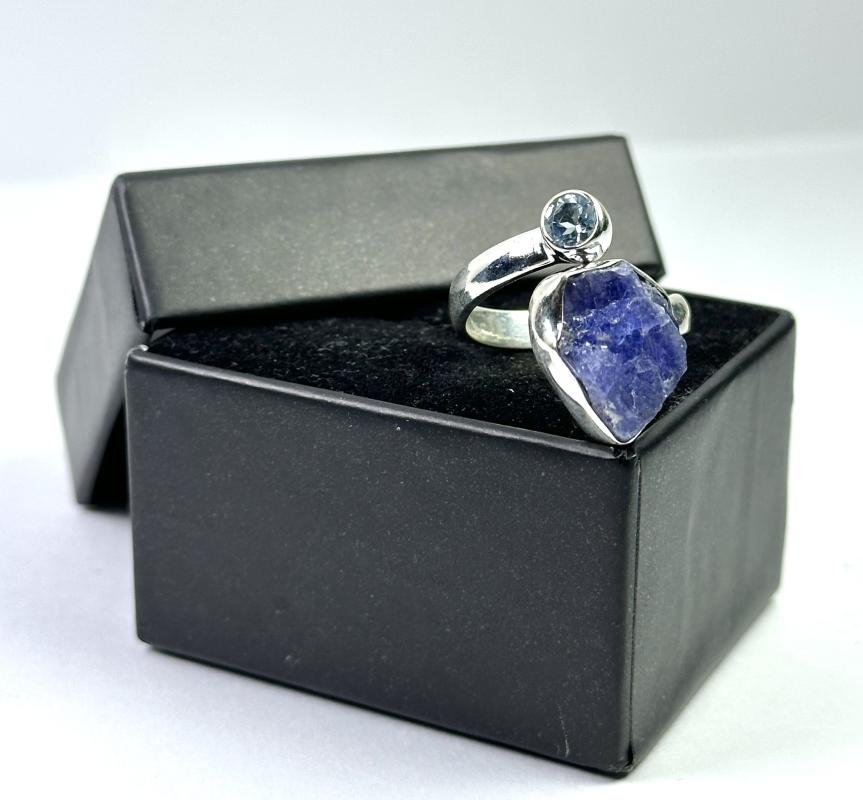 Tanzanit ve Topaz Taşlı Gümüş Yüzük