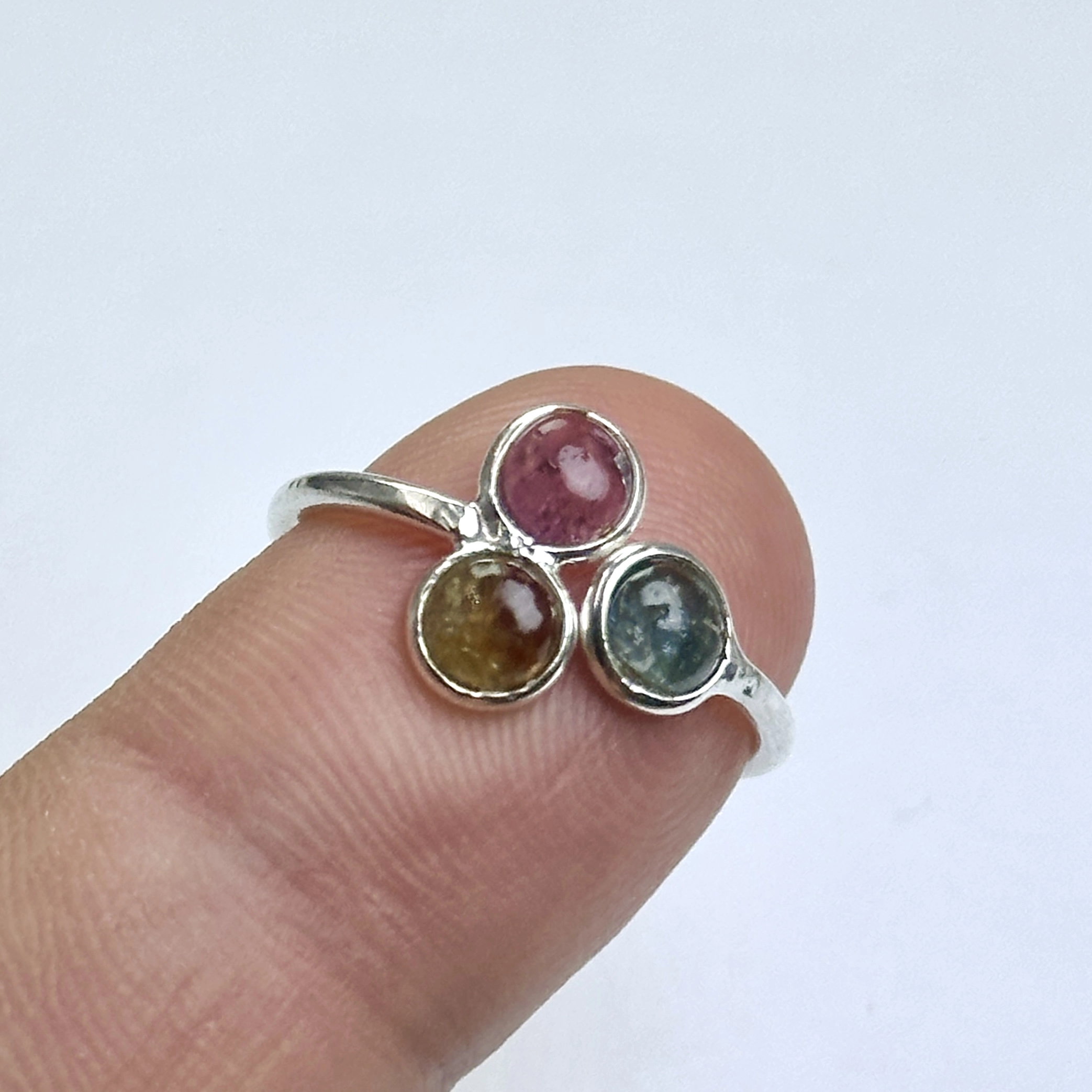 3 Turmalin Taşından Gümüş Yüzük