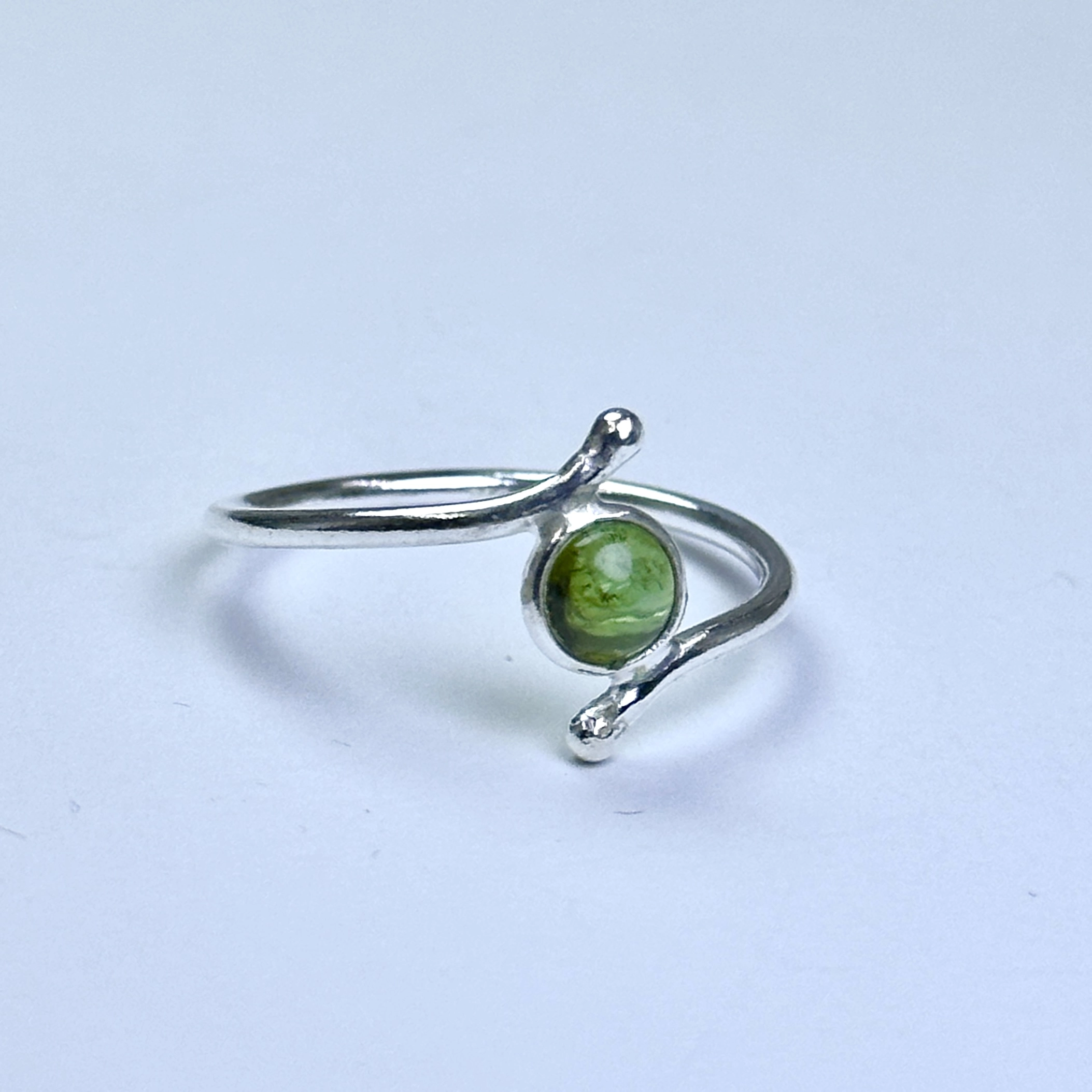 Yeşil Turmalin Taşından Gümüş Yüzük