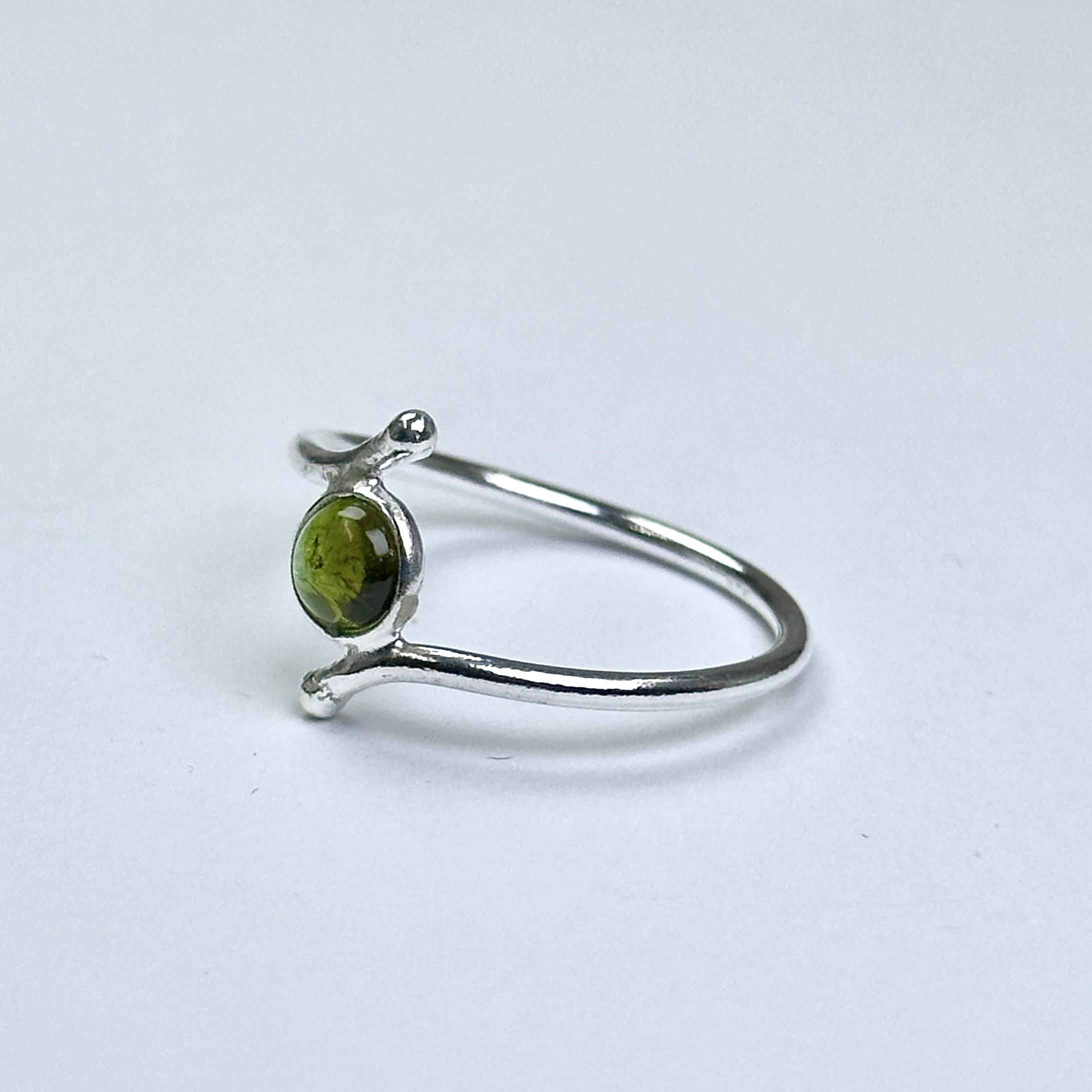 Yeşil Turmalin Taşından Gümüş Yüzük