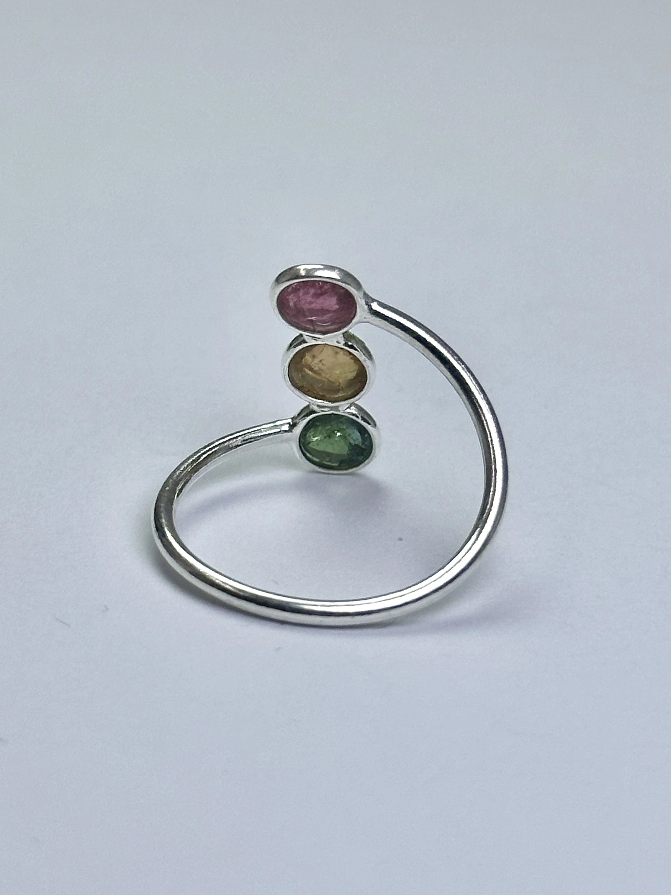Turmalin Taşlarından Gümüş Yüzük