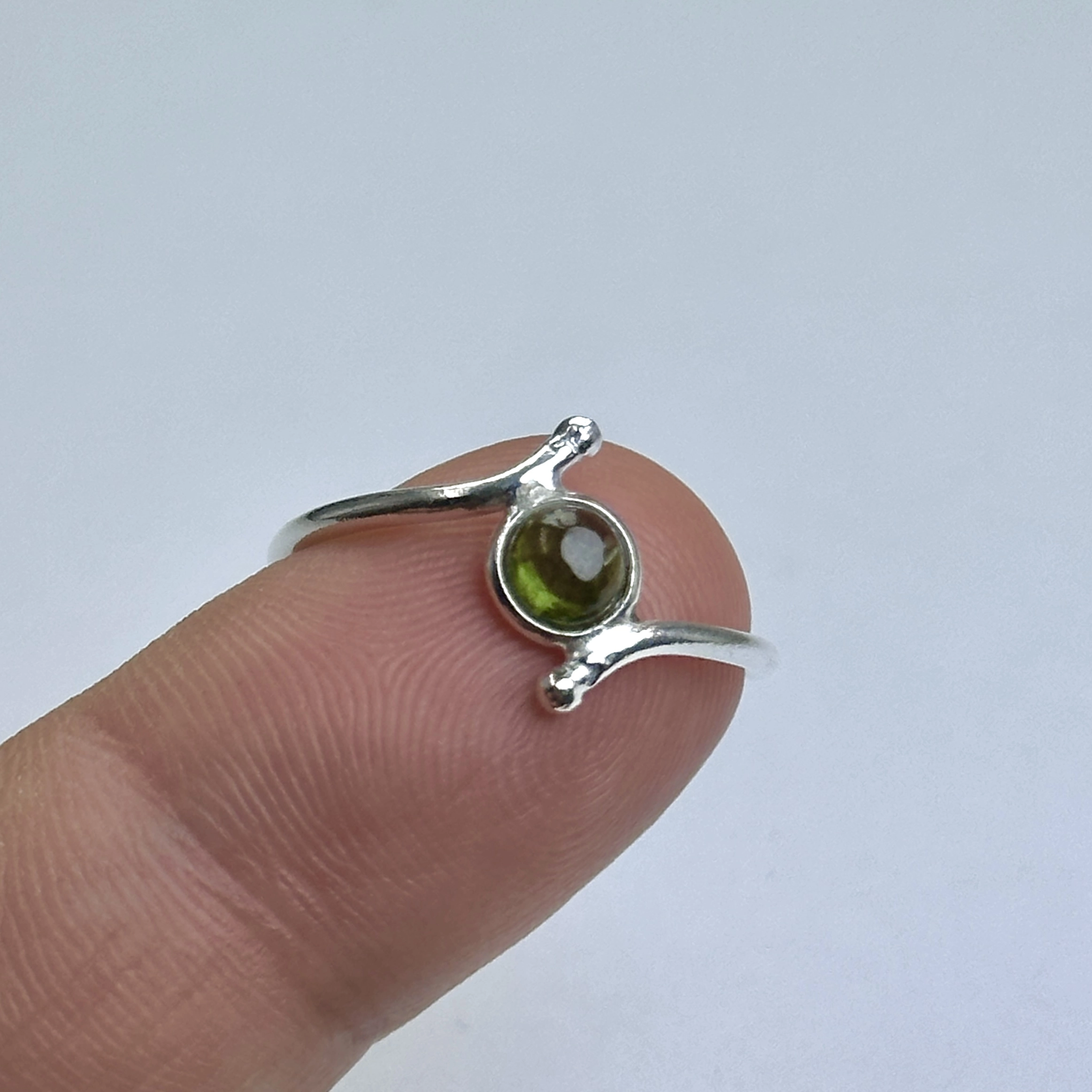 Yeşil Turmalin Taşından Gümüş Yüzük