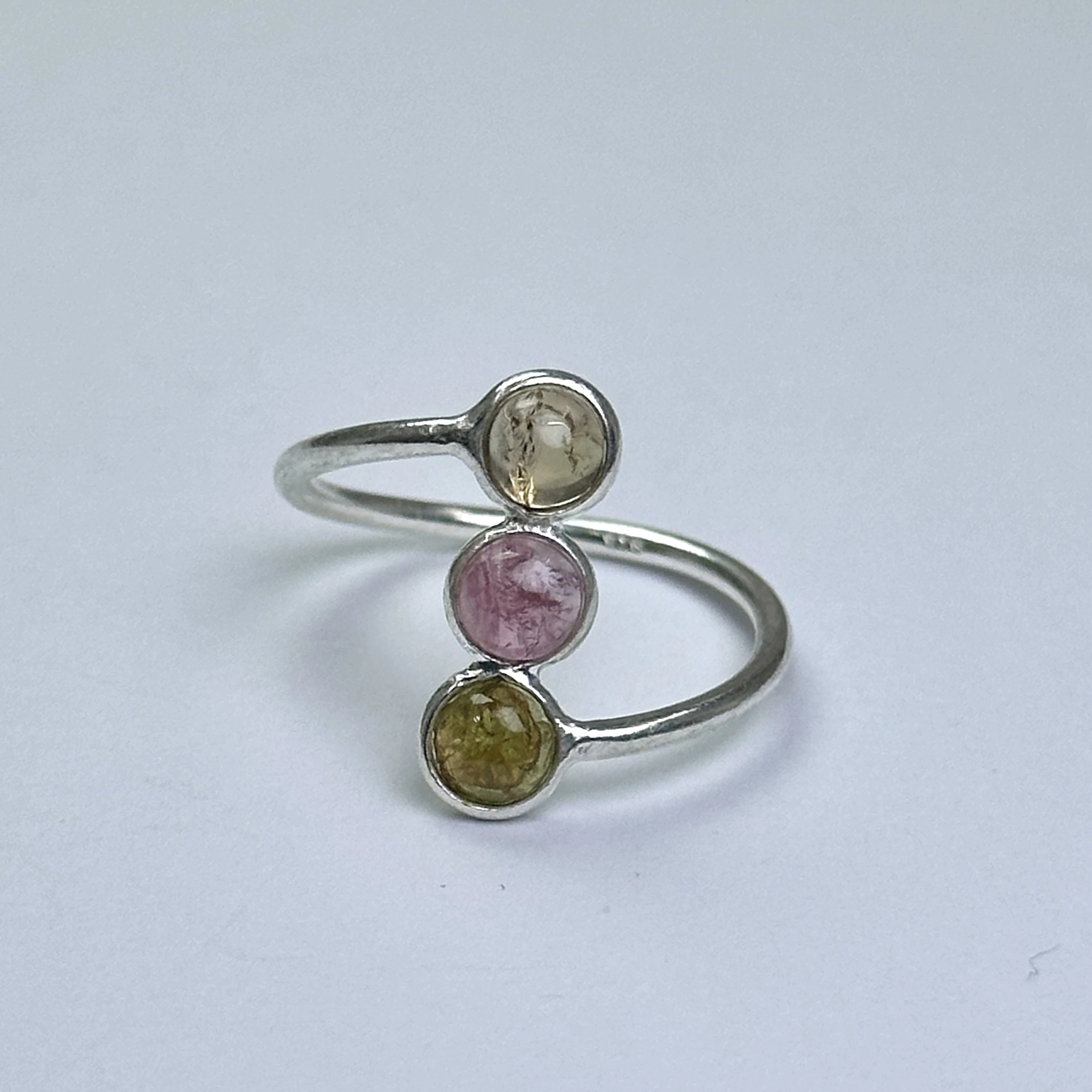 Turmalin Taşlarından Gümüş Yüzük