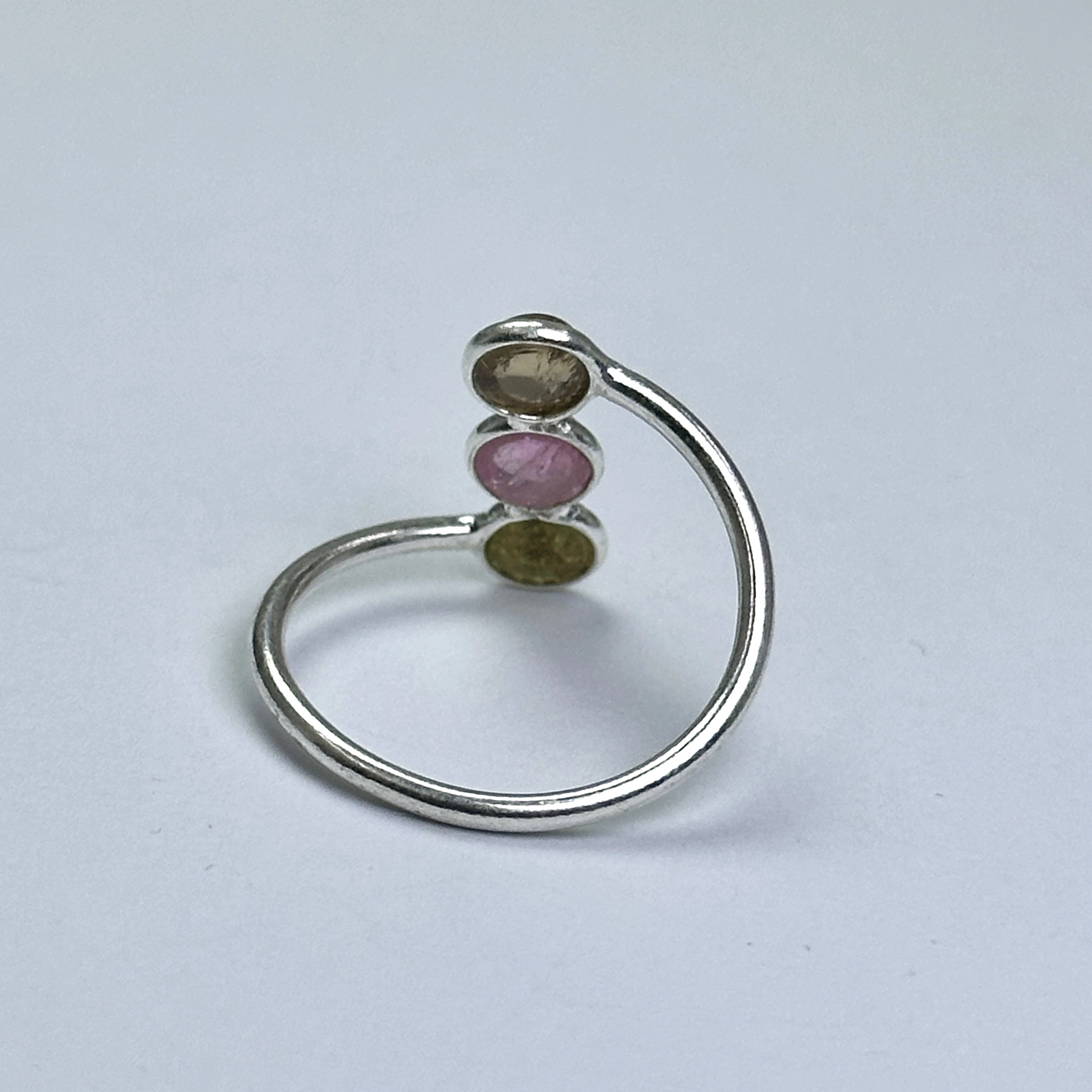 Turmalin Taşlarından Gümüş Yüzük