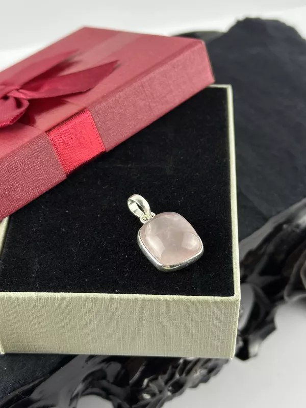 Pembe Kuvars Gümüş Kolye Ucu
