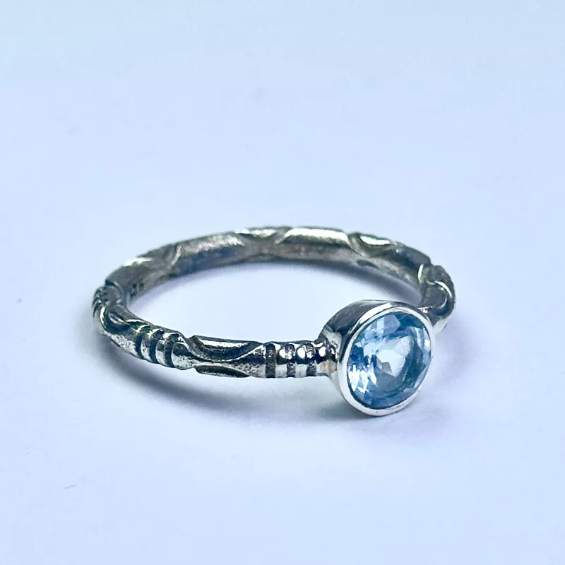 Topaz Taşından Gümüş Yüzük