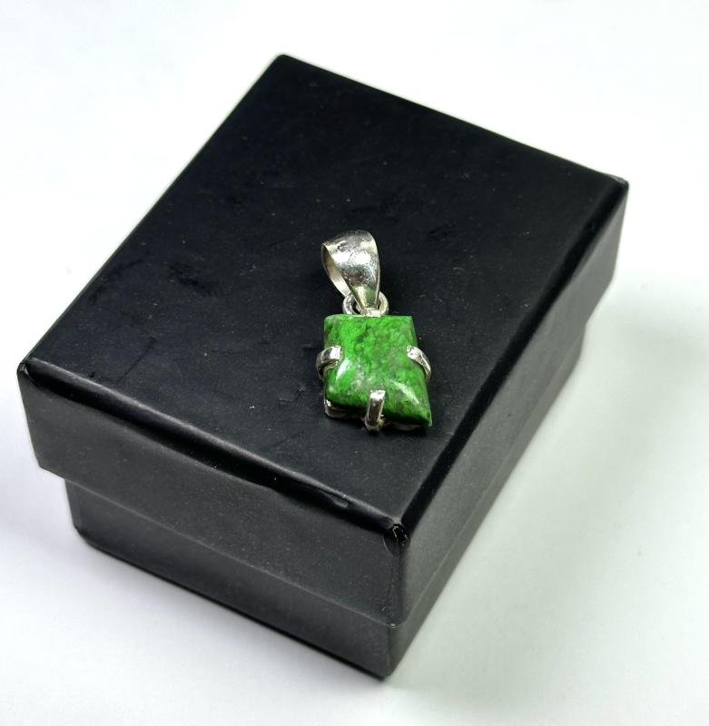 Krom-Yeşim Gümüş Kolye Ucu