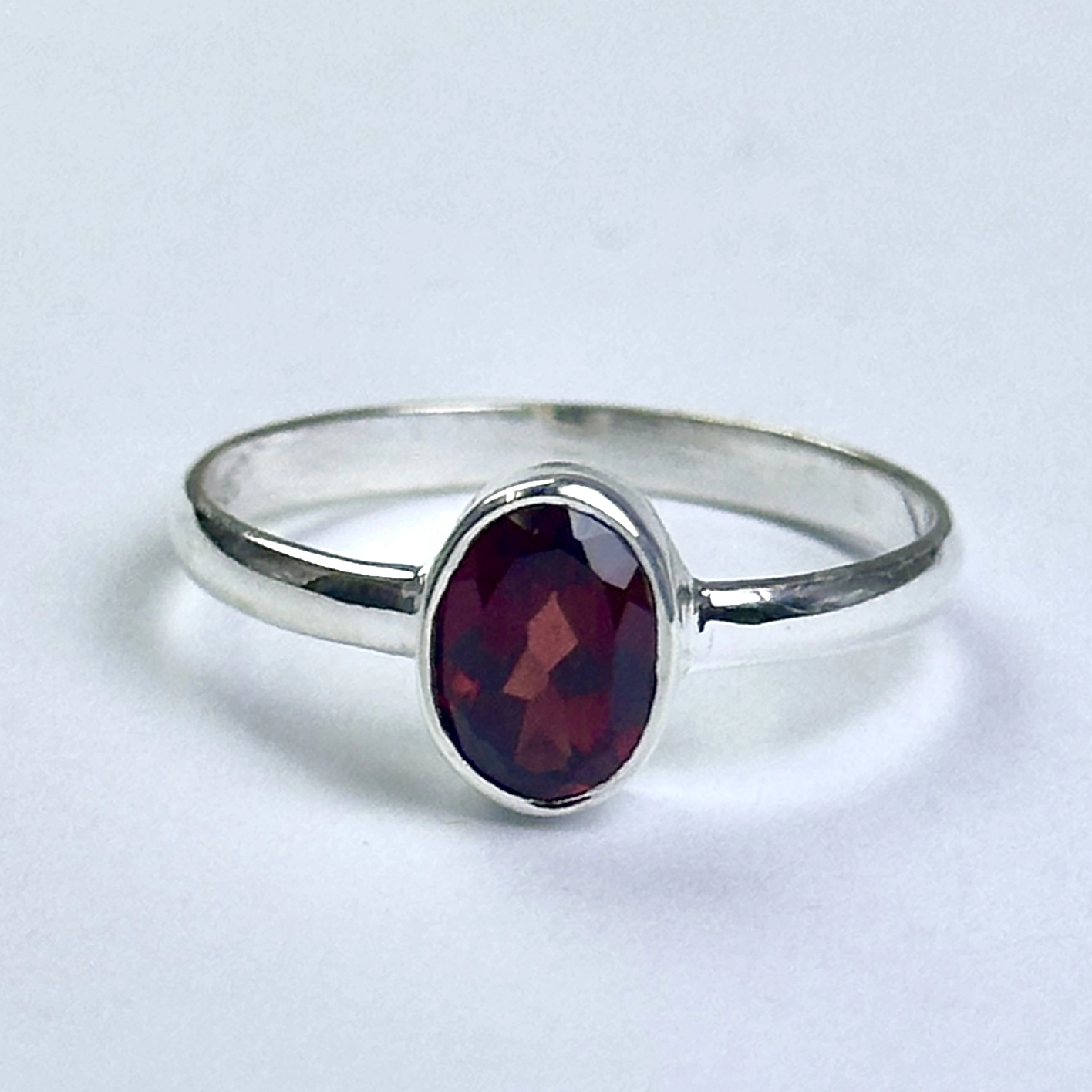 Lal(Garnet) Taşından Gümüş Yüzük