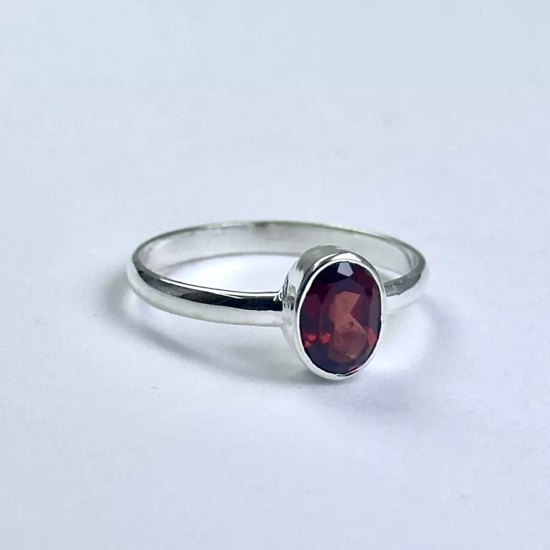 Lal(Garnet) Taşından Gümüş Yüzük