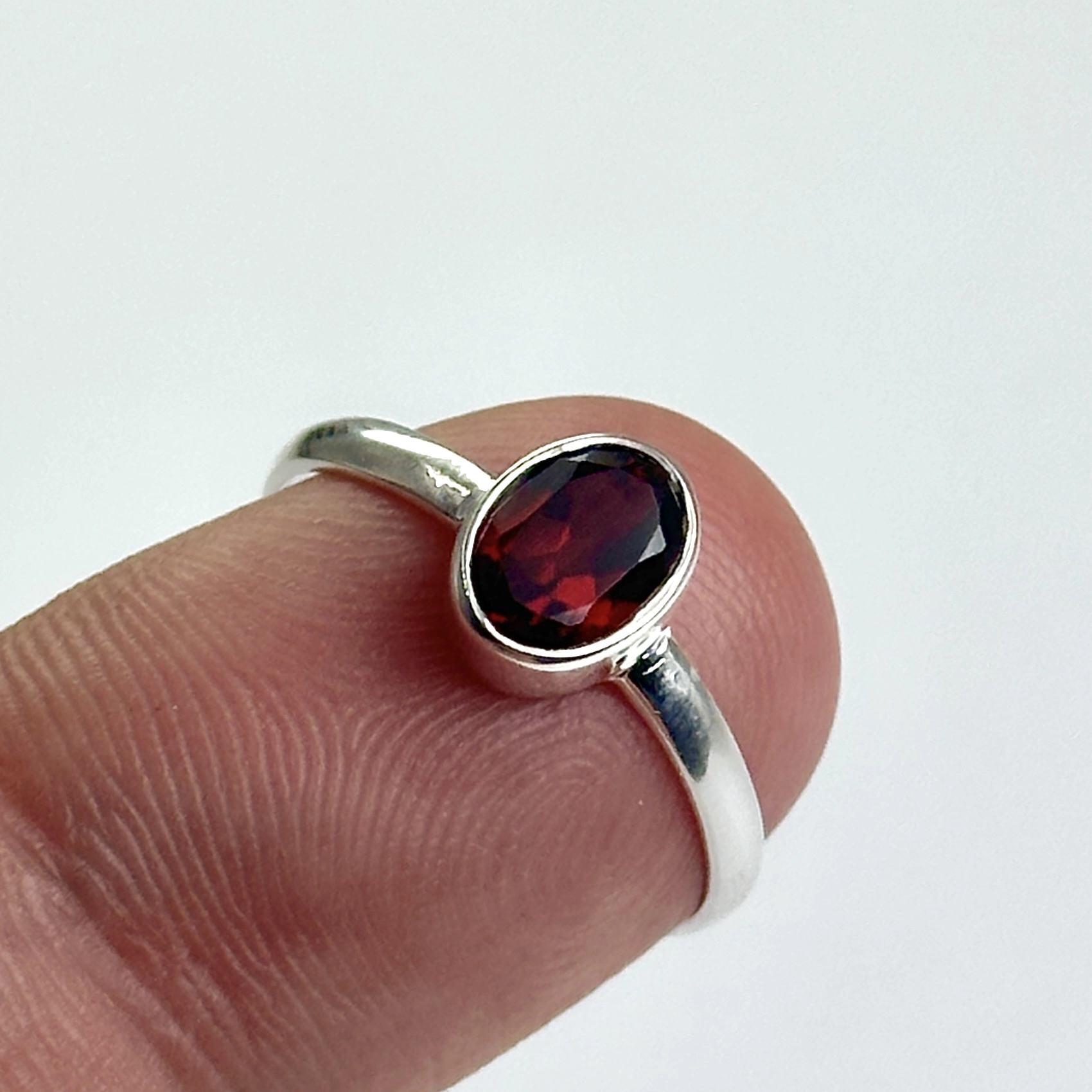 Lal(Garnet) Taşından Gümüş Yüzük