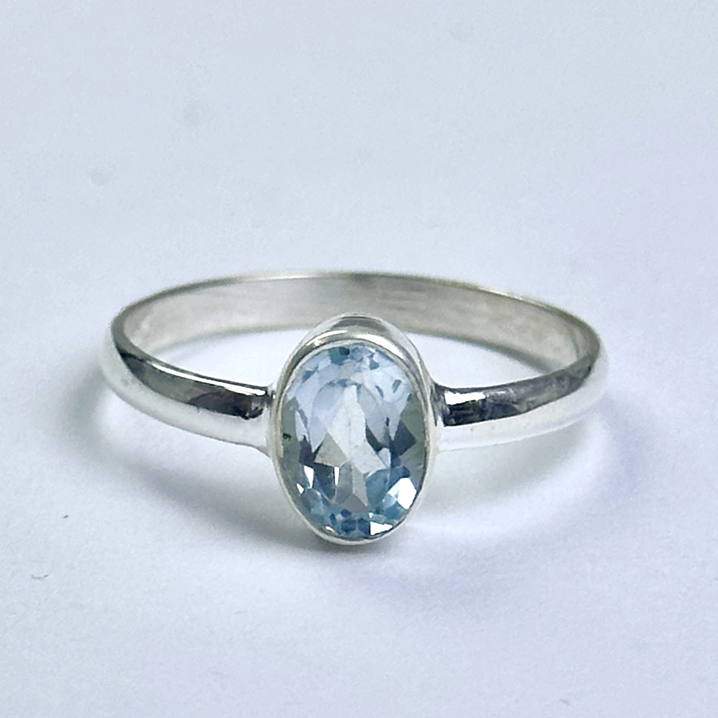 Topaz Taşından Gümüş Yüzük