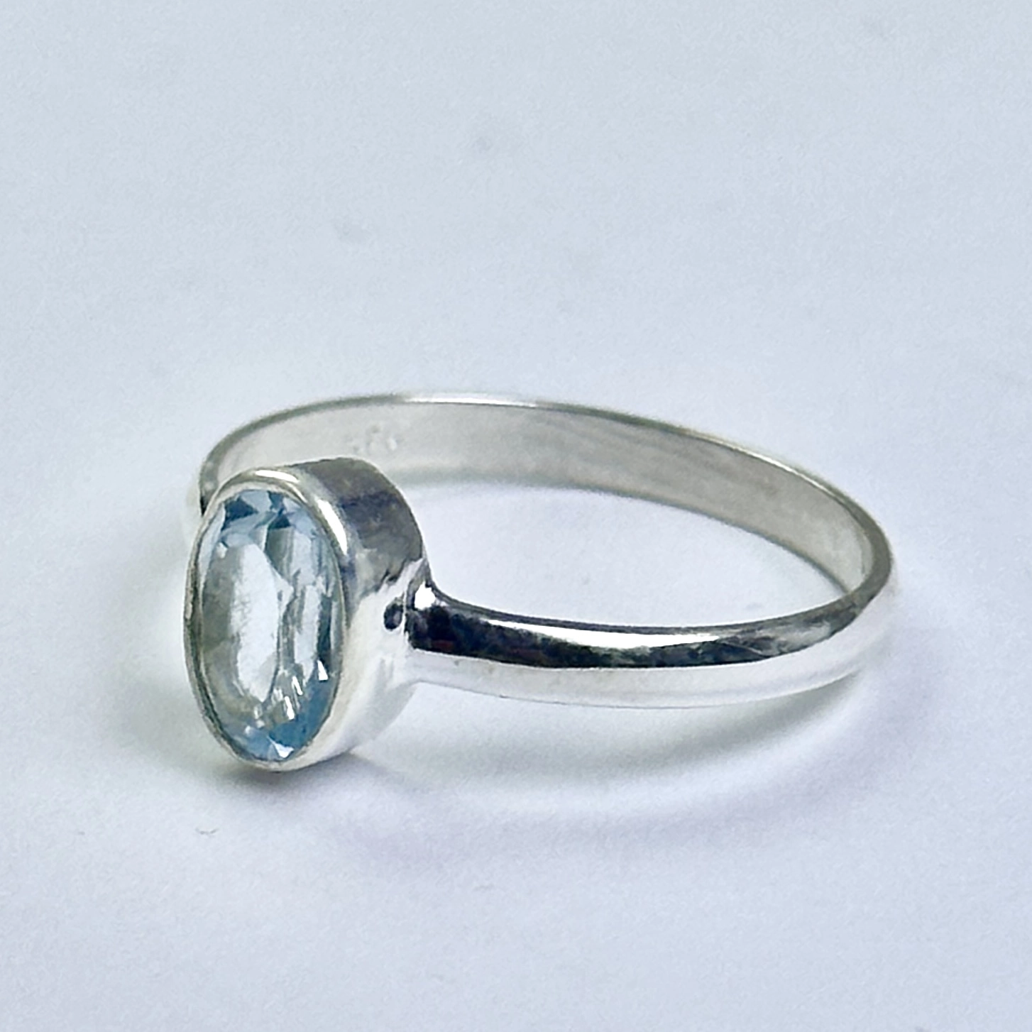 Topaz Taşından Gümüş Yüzük