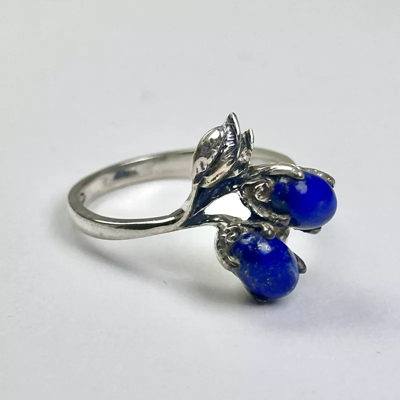 Lapis Lazuli Taşından Gümüş Yüzük