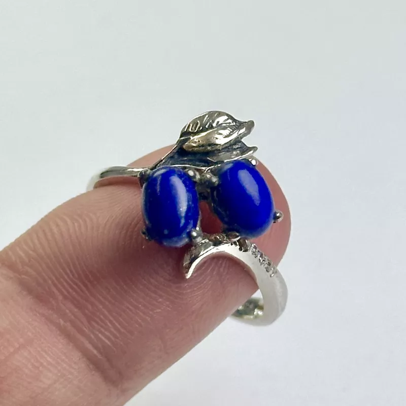 Lapis Lazuli Taşından Gümüş Yüzük