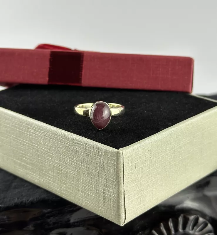 Star Ruby Gümüş Yüzük