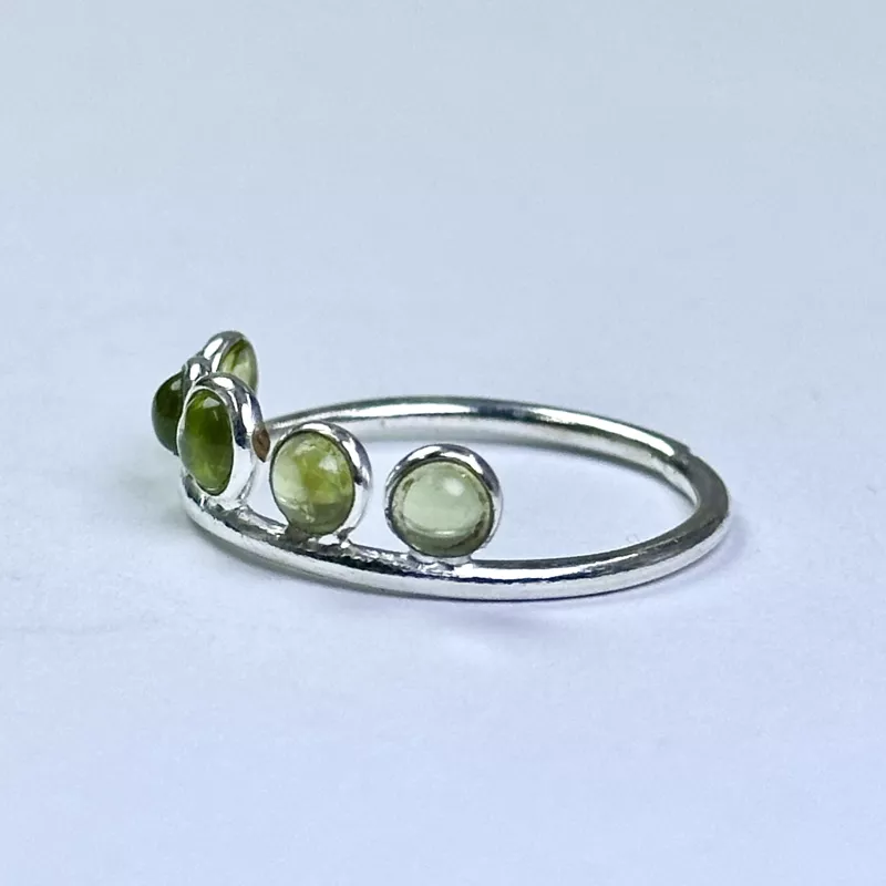 Beş Peridot(Zebercet) Taşlı Gümüş Yüzük