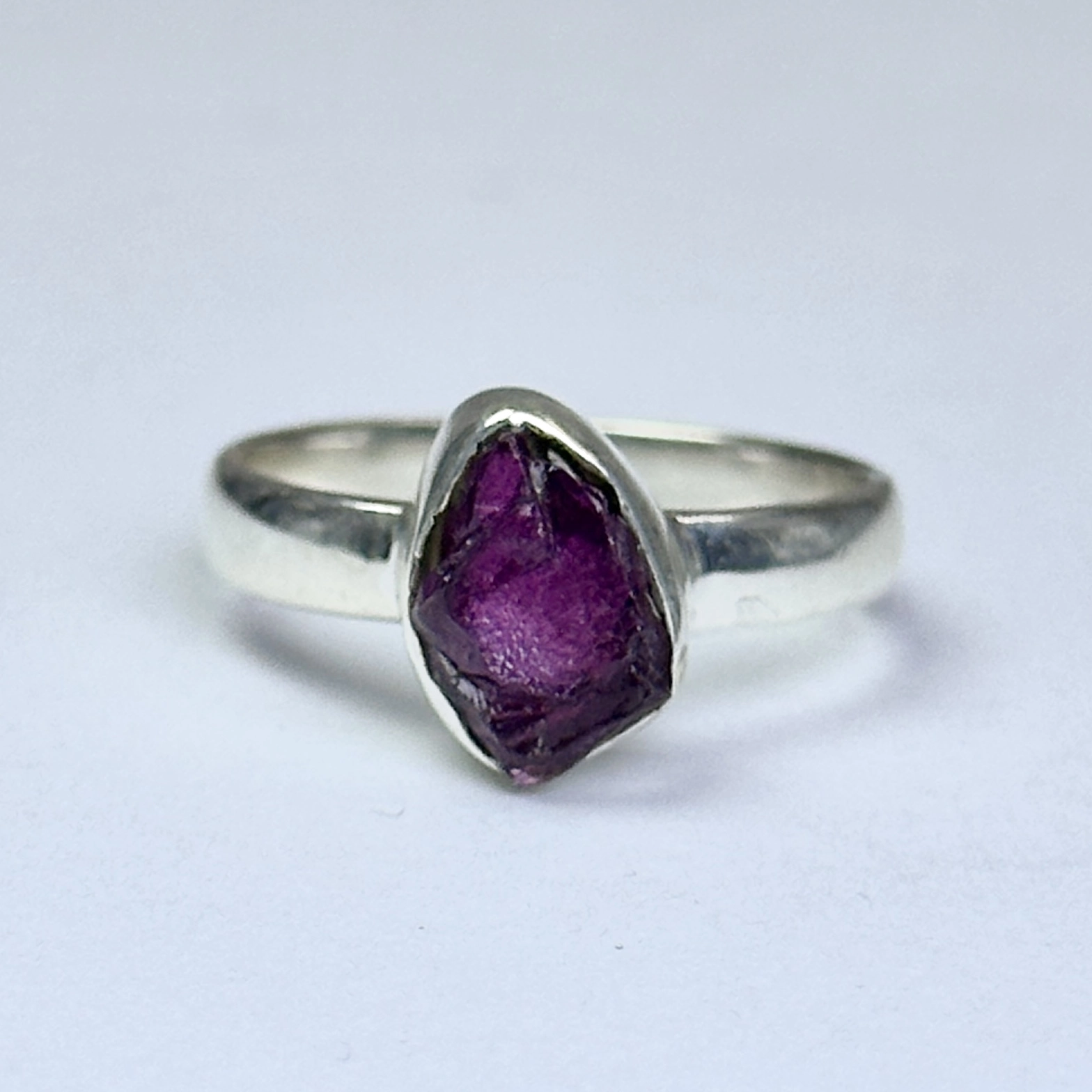 Lal(Garnet) Taşından Gümüş Yüzük