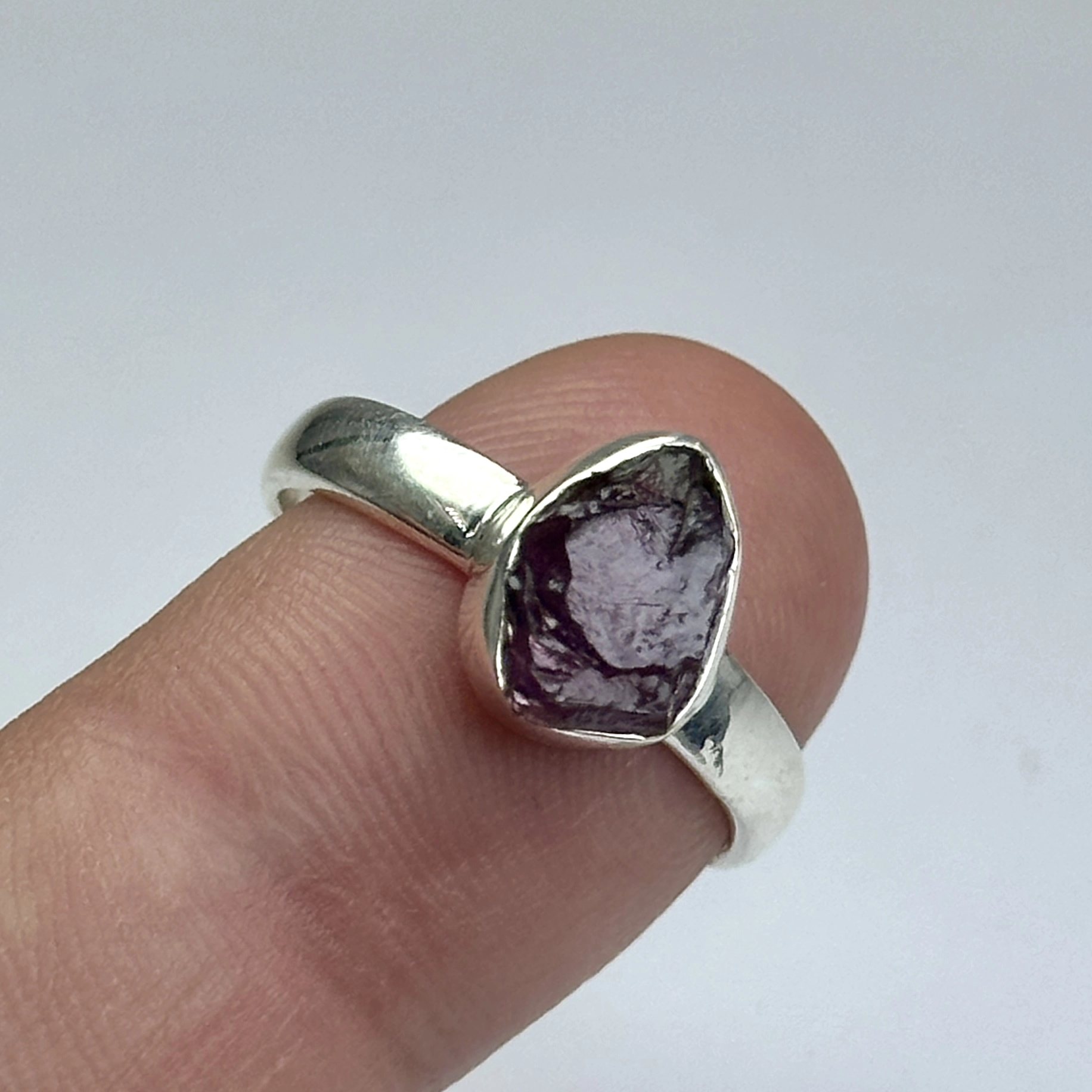 Lal(Garnet) Taşından Gümüş Yüzük