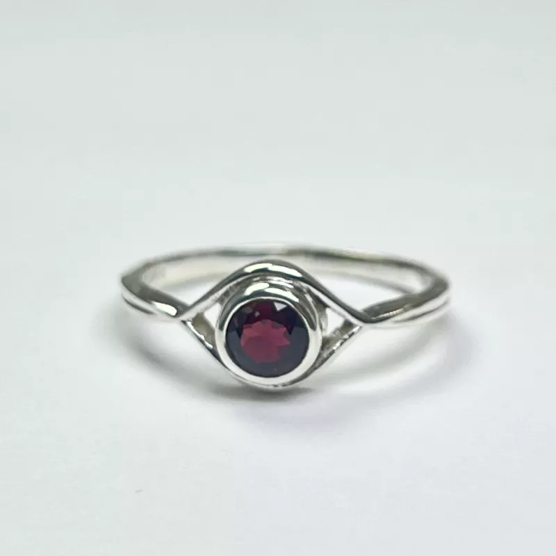 Lal(Garnet) Taşından Gümüş Yüzük