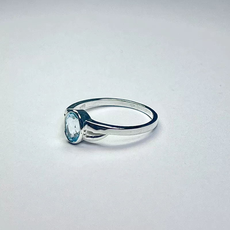 Topaz Taşından Gümüş Yüzük
