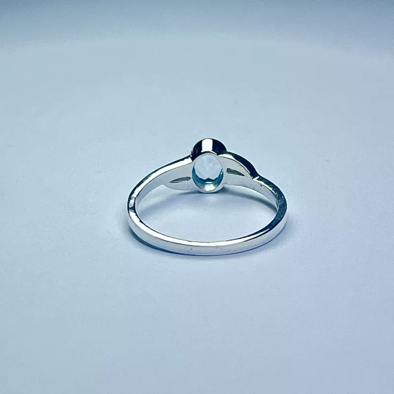 Topaz Taşından Gümüş Yüzük