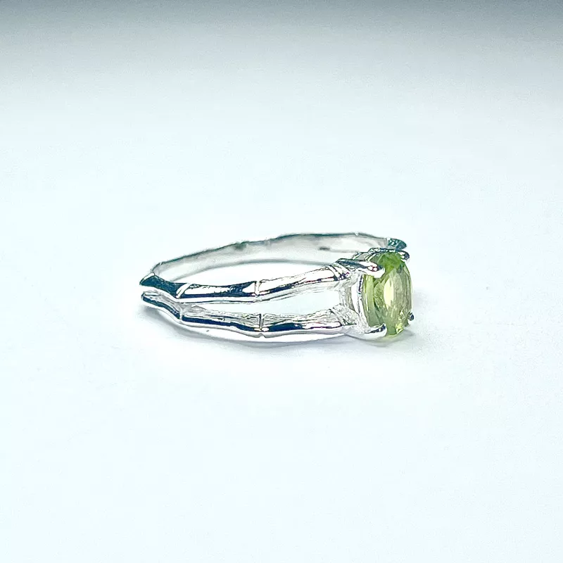Peridot(zebercet) Taşından Gümüş Yüzük