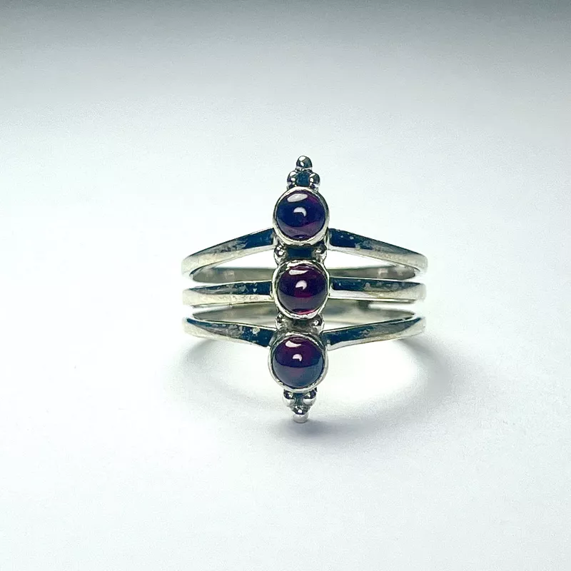 Lal (Garnet) Taşından Gümüş Yüzük
