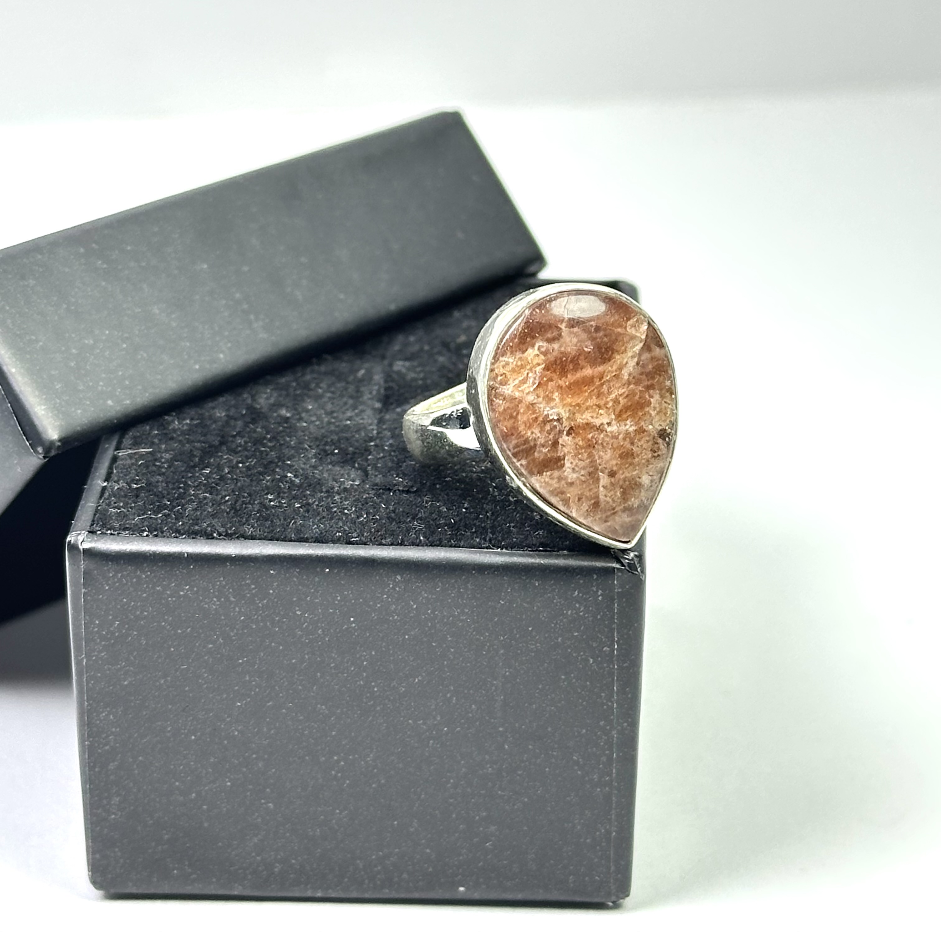 Güneş Taşı Gümüş Yüzük