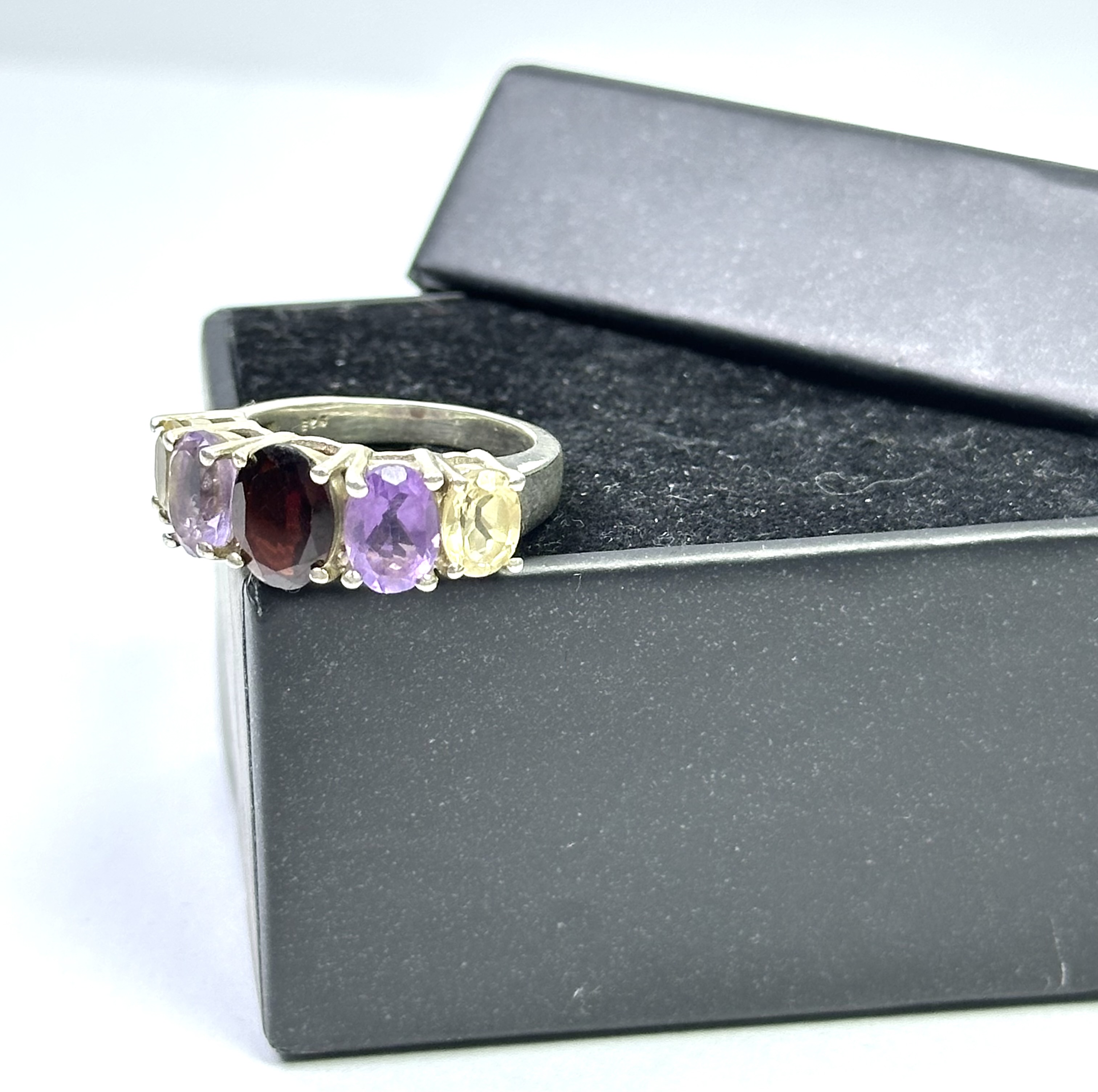 Sitrin, Ametist ve Lal Taşlarından Gümüş Yüzük