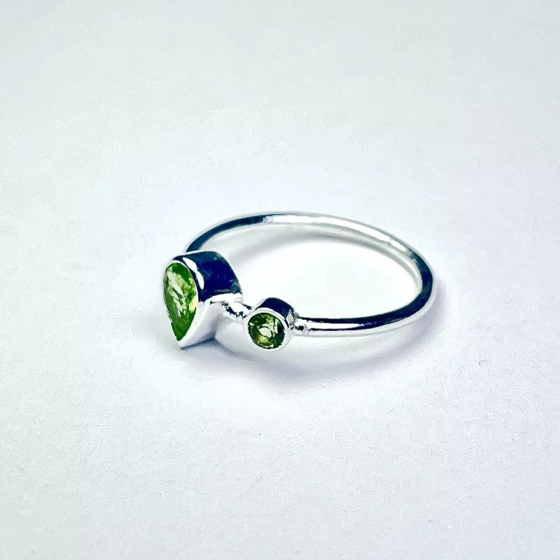 Peridot(zebercet) Taşından Gümüş Yüzük