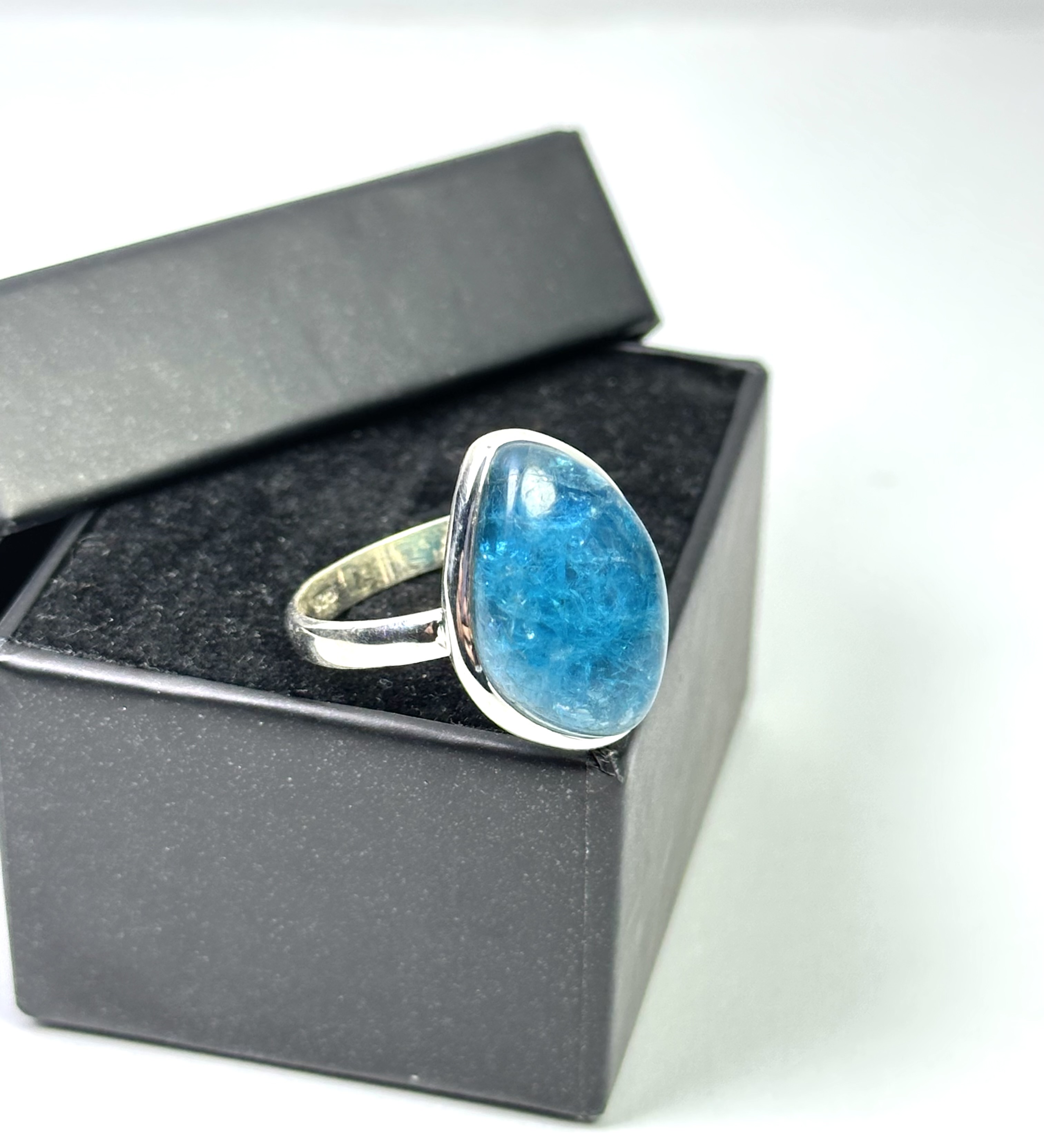 Apatit Gümüş Yüzük