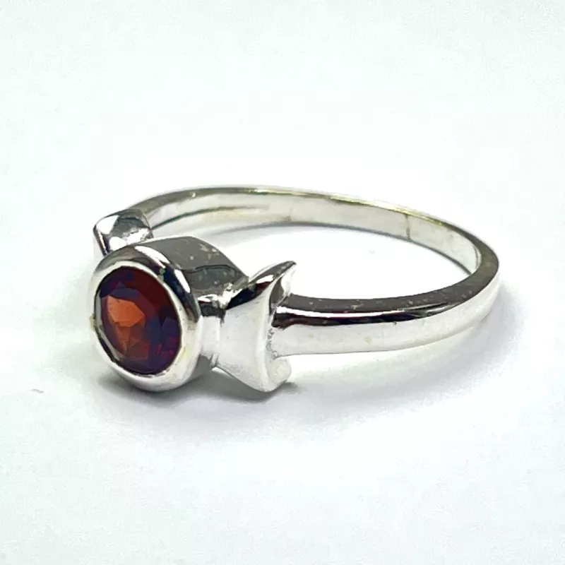 Lal(Garnet) Taşından Gümüş Yüzük