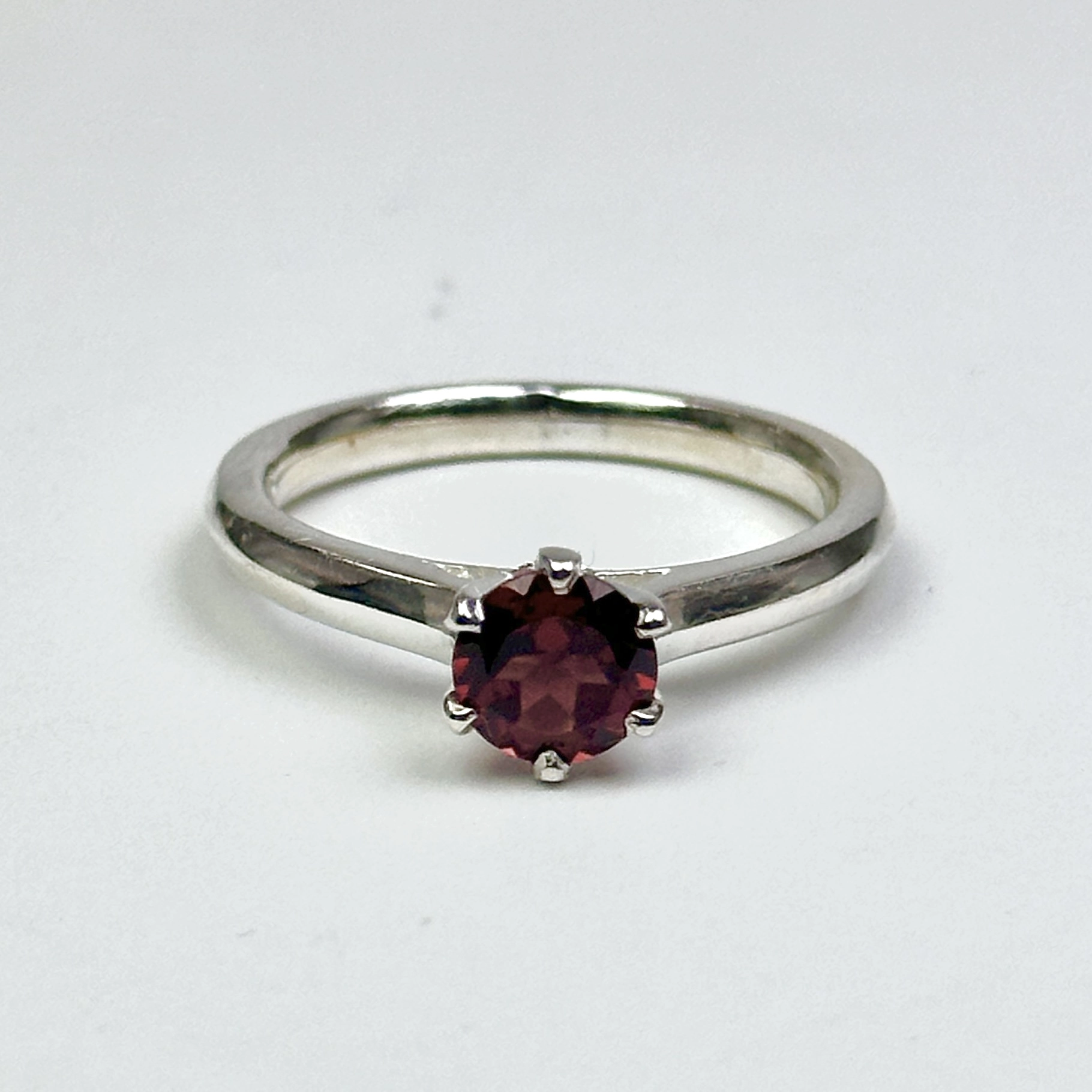 Faset kesimli Lal(Garnet) Taşından Gümüş Yüzük
