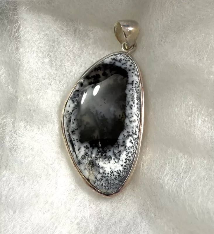 Dendritli opal kolye ucu