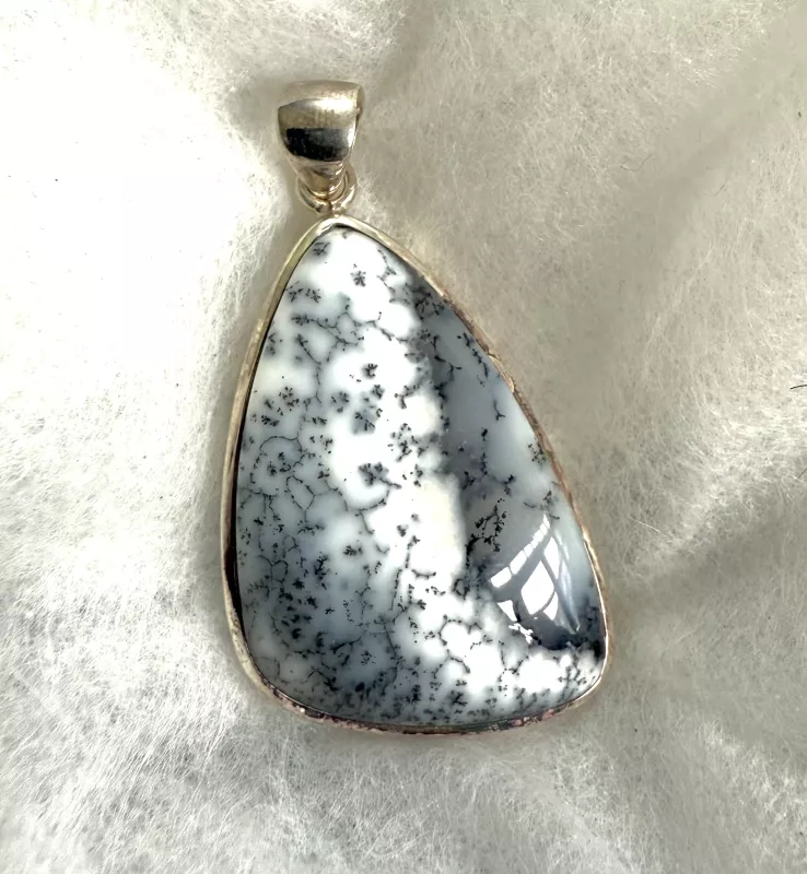 Dendritli opal kolye ucu