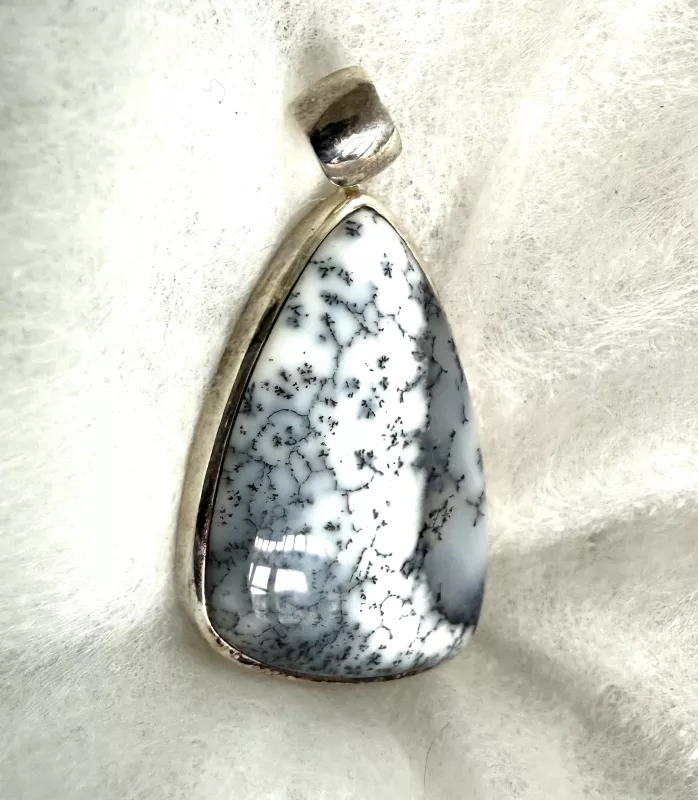 Dendritli opal kolye ucu