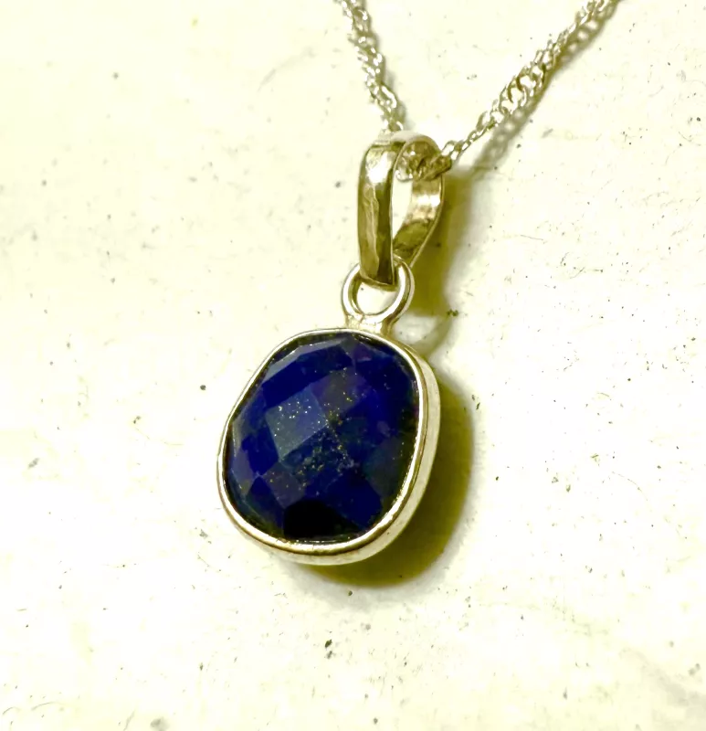 Lapis taşlı gümüş kolye ucu