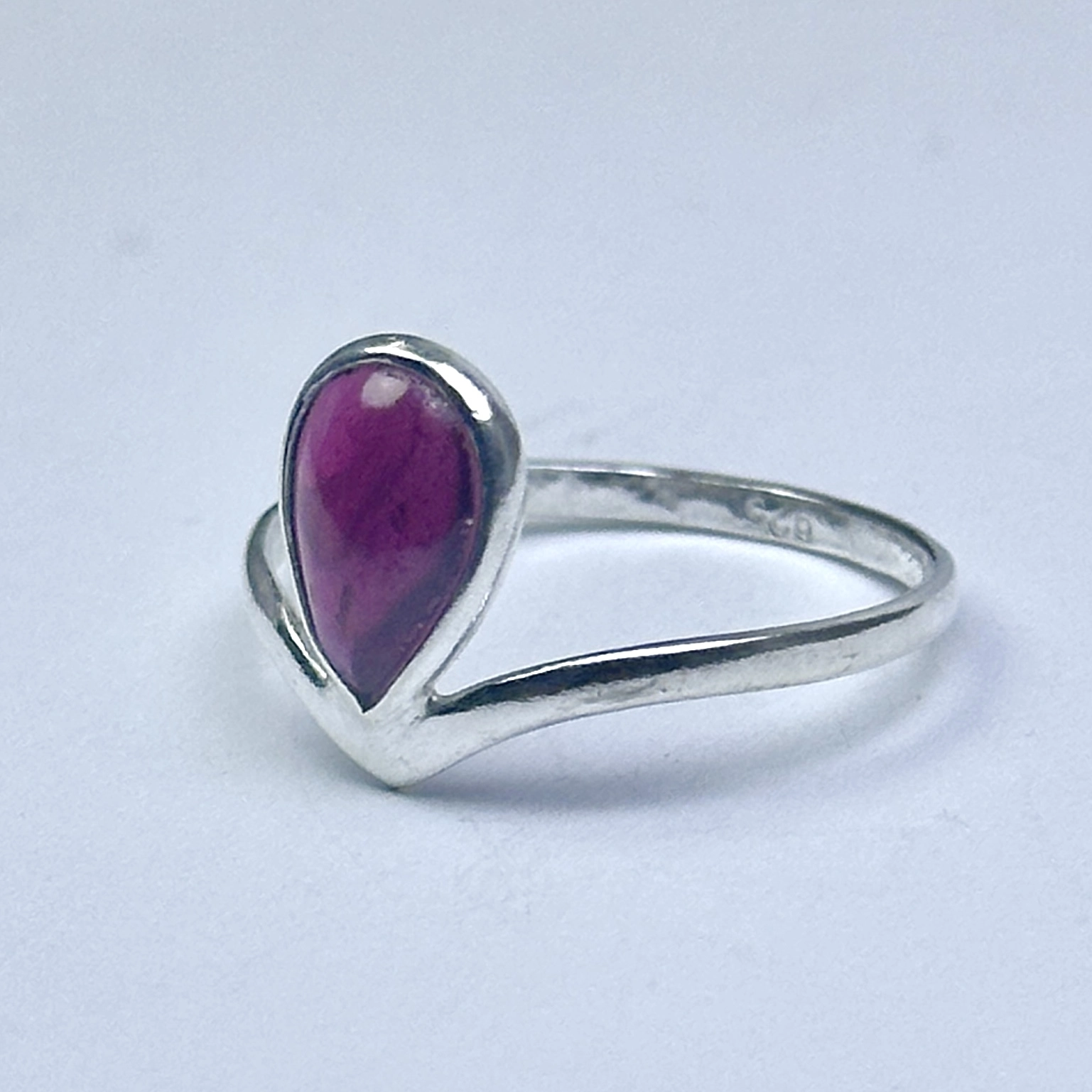 Lal(Garnet) Taşından Gümüş Yüzük